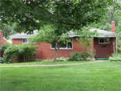 5528_Clark.jpg (125210 bytes)